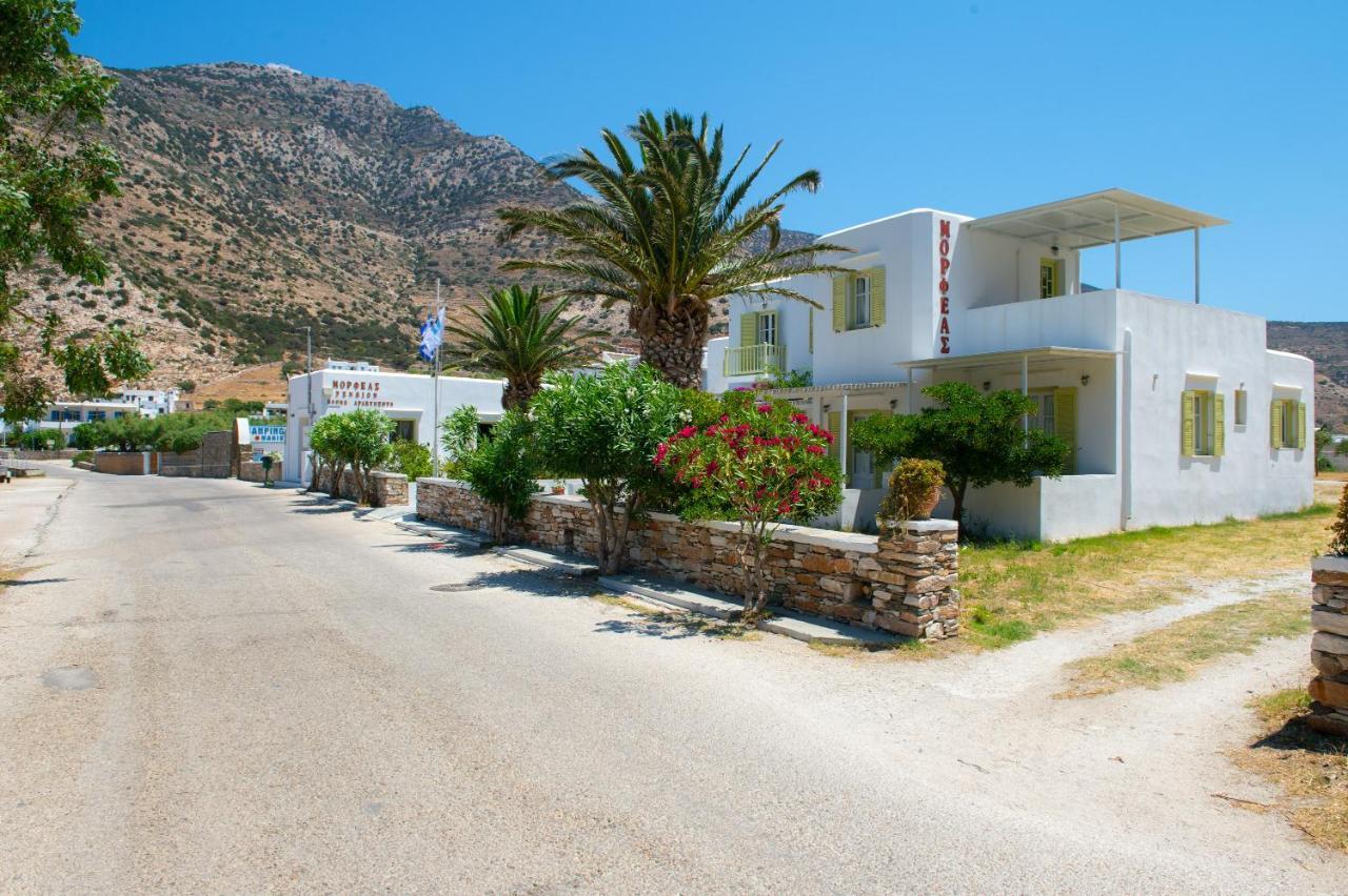 Morpheas Pension Rooms & Apartments カマライ エクステリア 写真