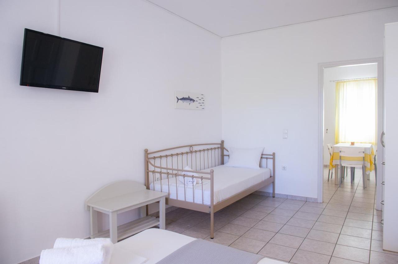 Morpheas Pension Rooms & Apartments カマライ エクステリア 写真