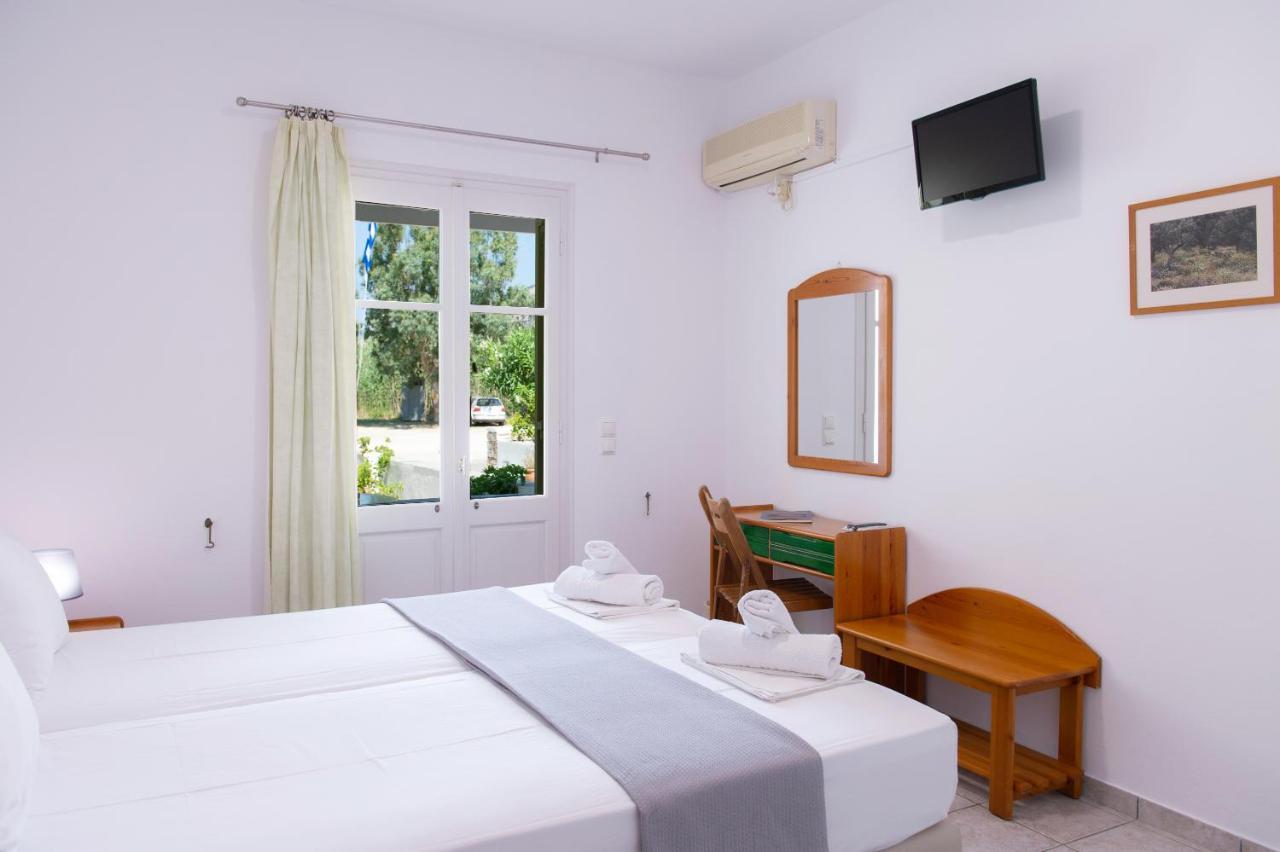 Morpheas Pension Rooms & Apartments カマライ エクステリア 写真