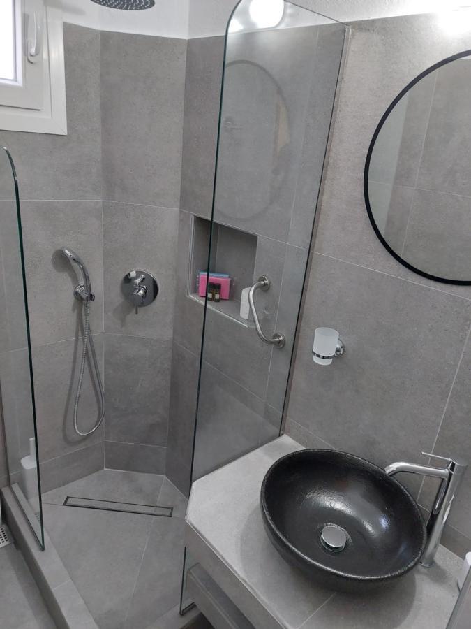 Morpheas Pension Rooms & Apartments カマライ エクステリア 写真